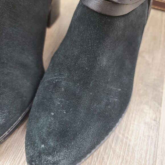 Clarks Sumerset Suede Ankle Booties size 7 - Picture 9 of 9